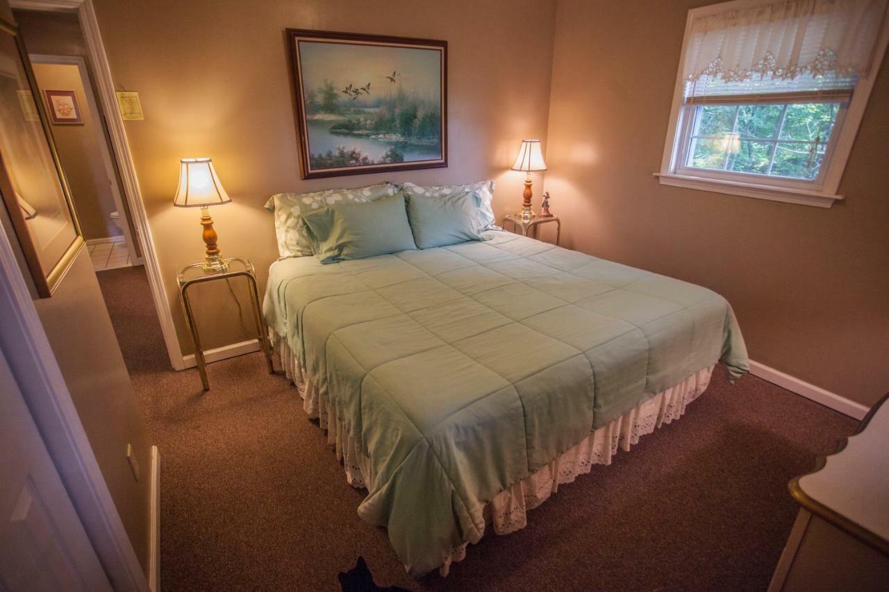 Nolichuckey Bluffs Bed & Breakfast Cabins グリーンビル  エクステリア 写真