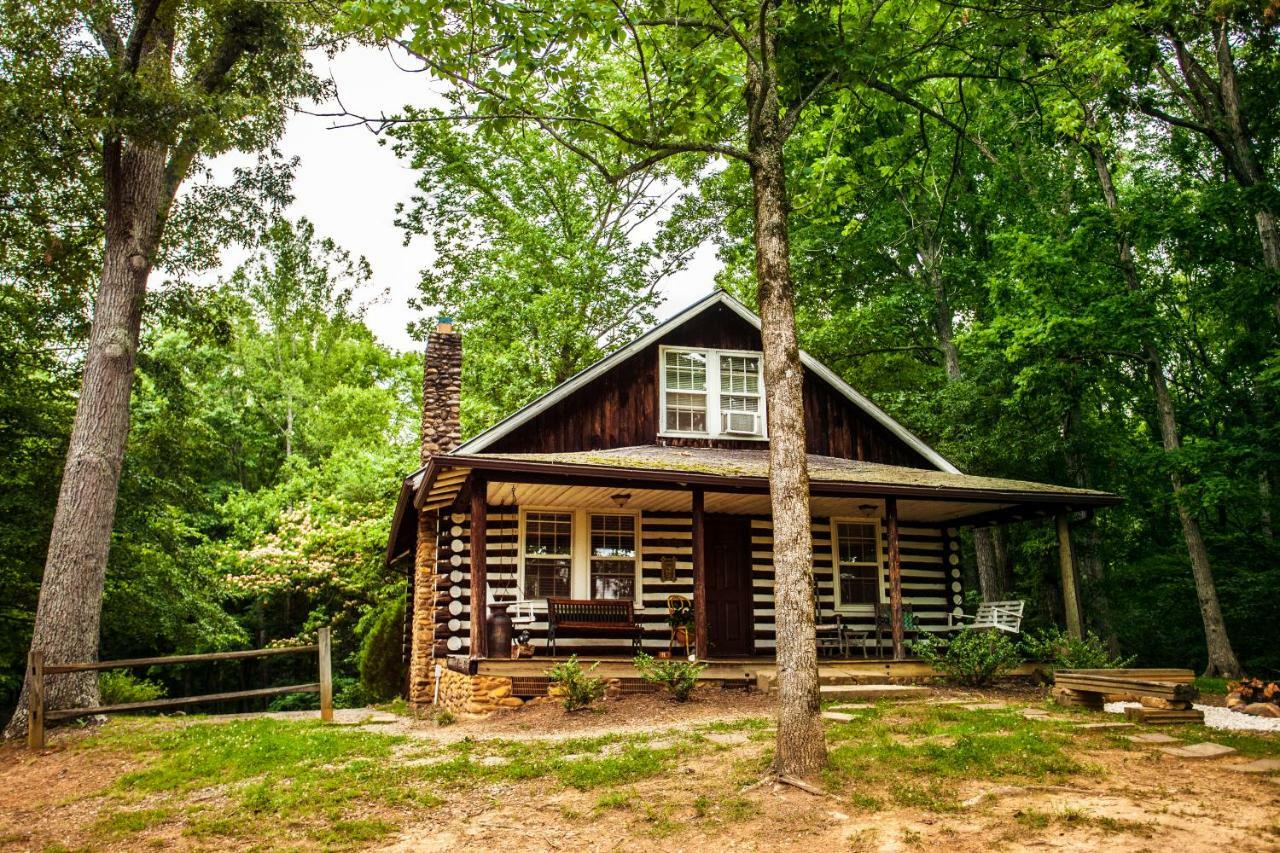 Nolichuckey Bluffs Bed & Breakfast Cabins グリーンビル  エクステリア 写真